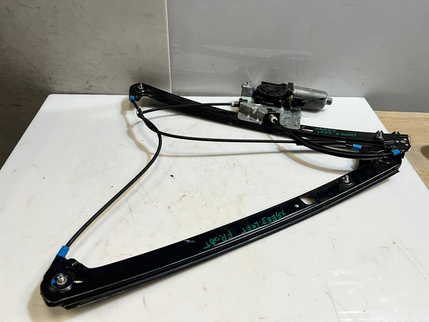 2000-2006 BMW X5 E53 Front Left Window Regulator With Motor 8254911 OEM