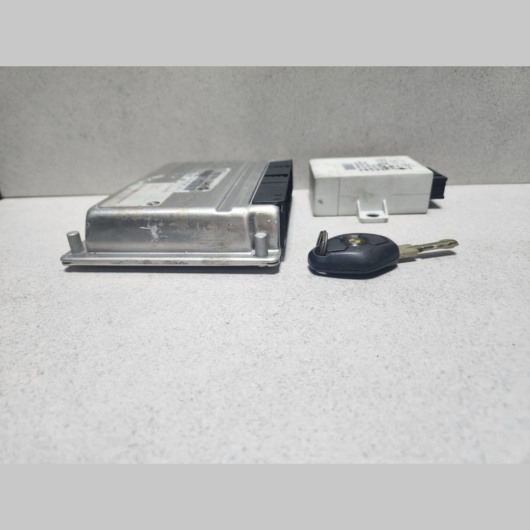 1999-2001 BMW 740i Engine Control Unit 1438728 E38 735i M62