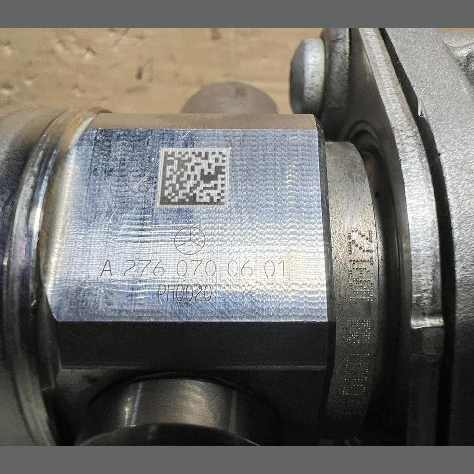 12-18 Mercedes W212 C300 M276 High Pressure Fuel Pump W/Housing A276 0700601 OEM