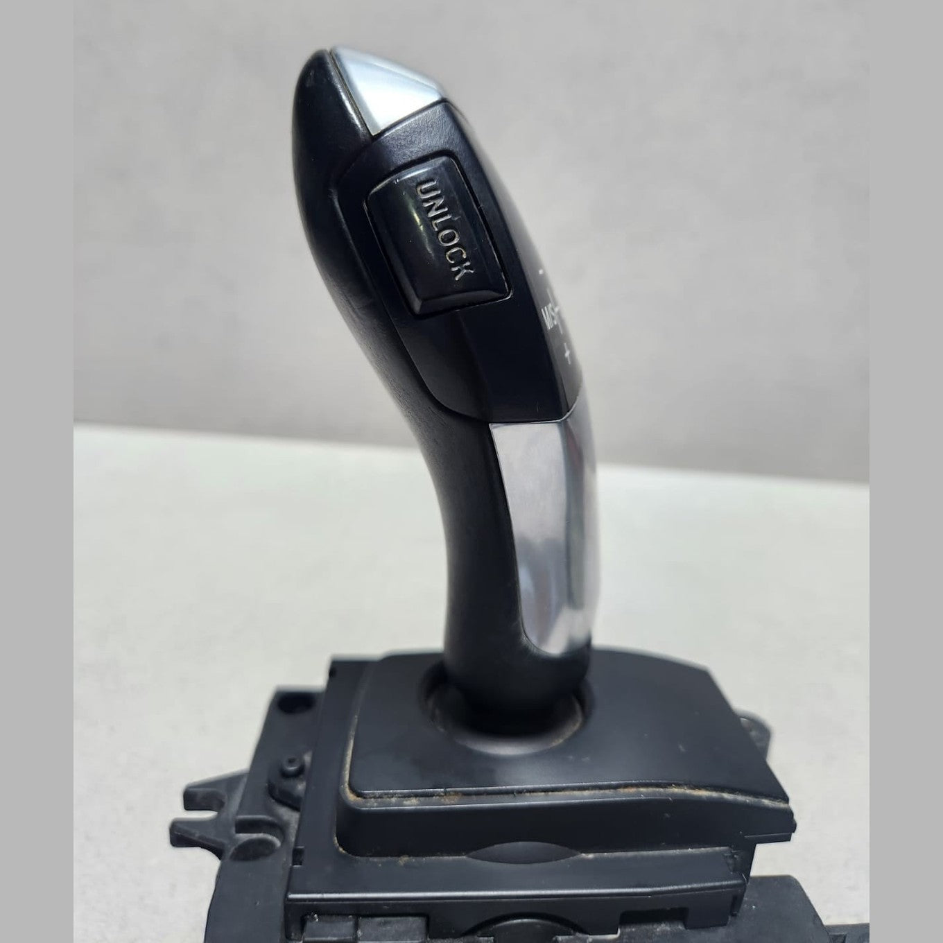 2010 BMW 550i GT Automatic Gear Shift Selector 9218101 F10 5 Series F07 550i GT
