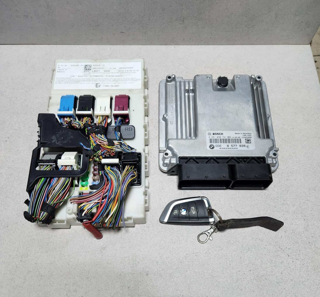 2010-2017 BMW X3 F25 30d xDrive F32 F33 430d Engine Control Unit 8577839 ECU SET