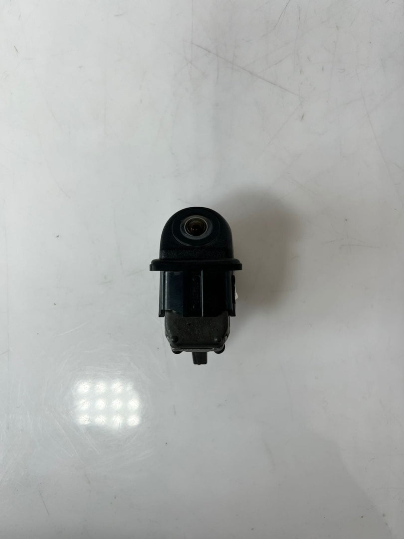 BMW F10 F11 F20 F21 F22 F23 F30 F31 F32 F34 M4 F82 Rear View Camera 9240351 OEM