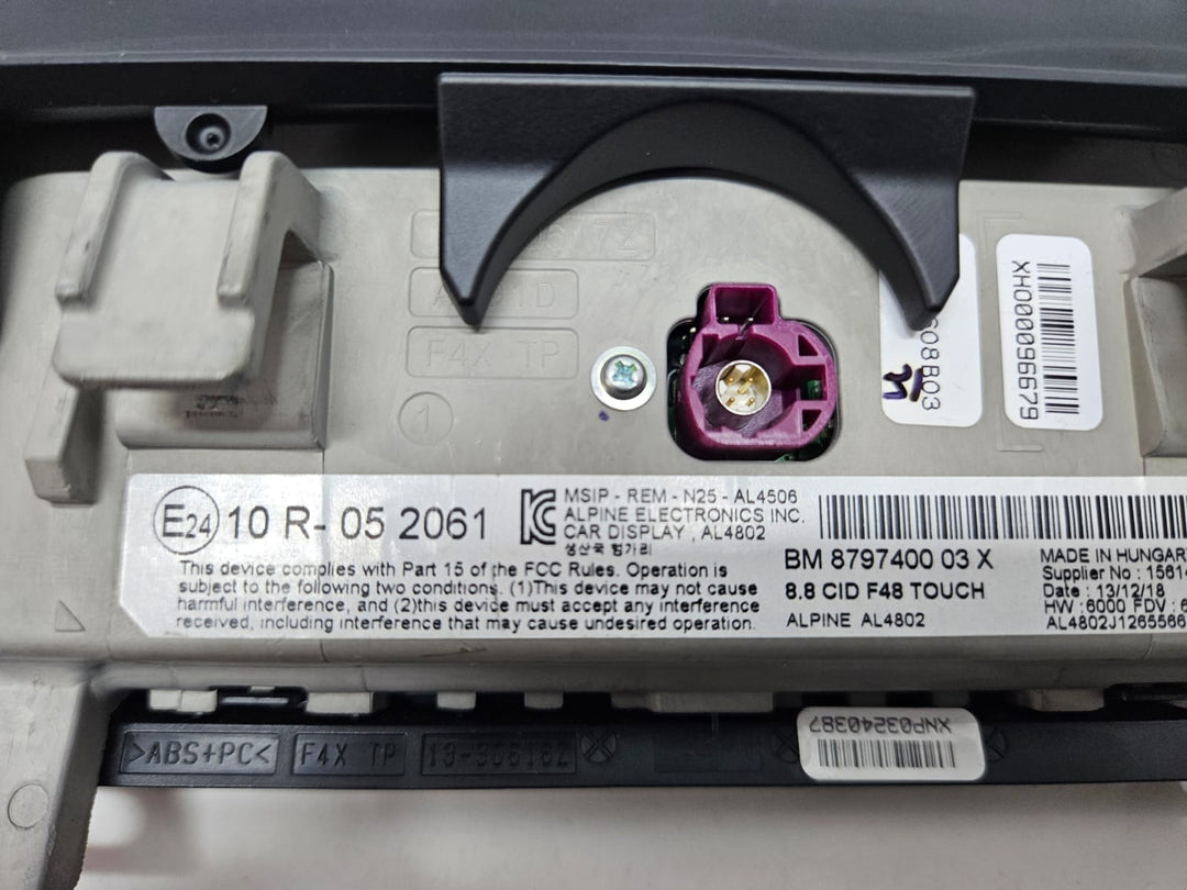 8797400-2015-2019 BMW X2 F39 RHD Central Information Display Screen OEM