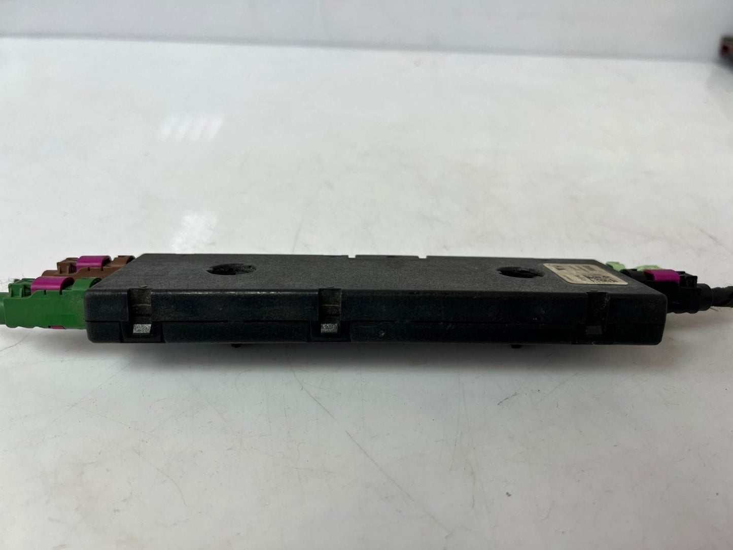 BMW F34 and F36 Antenna Amplifier AM/FM 9267257 OEM
