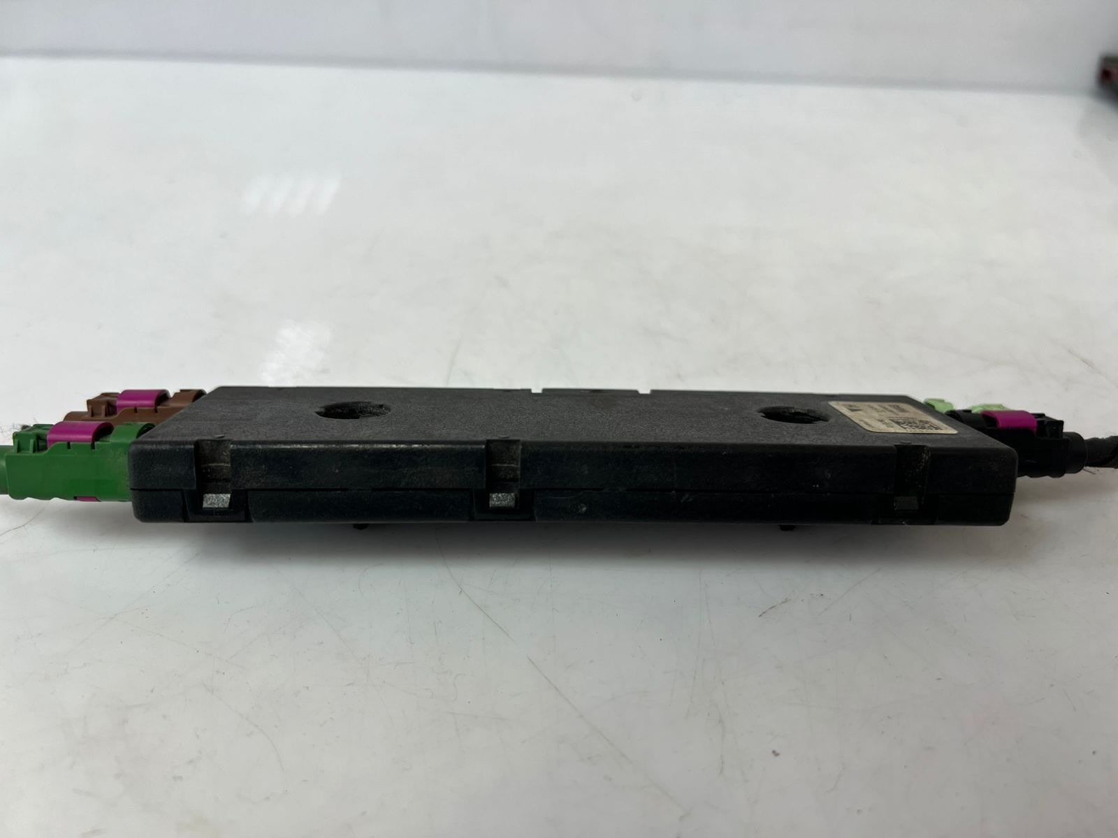BMW F34 and F36 Antenna Amplifier AM/FM 9267257 OEM