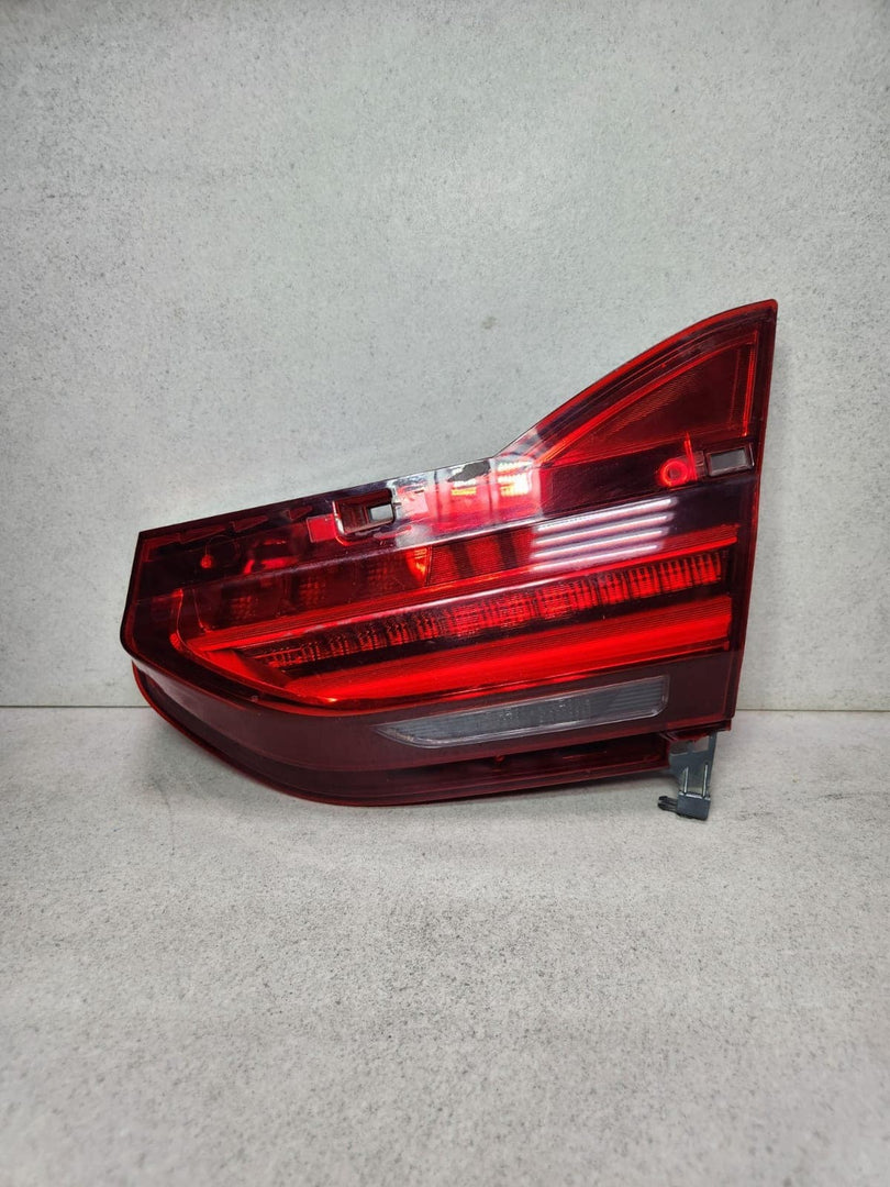 2016-2019 BMW 740i Rear Tail Light 2583246 7 Series G11 G12 