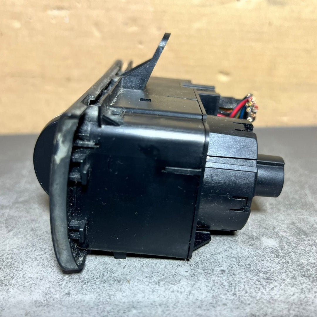 03-09 Mercedes-Benz W211 E-Class Headlight Switch Control Unit A211 5450404 RHD