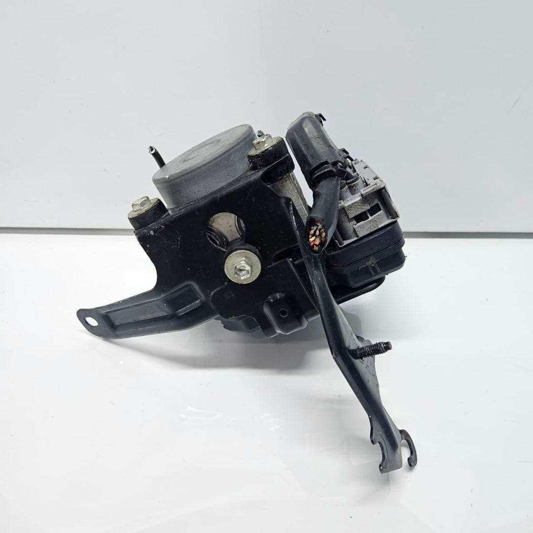 113040-10820-2011 Mitsubishi Delica D2 ABS Actuator 