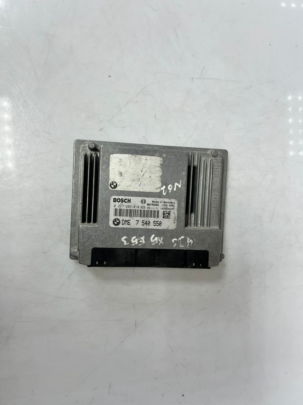 2004 BMW E53 N46 X5 435I Engine Control Module UNIT ECU ECM 0261209010 7540550