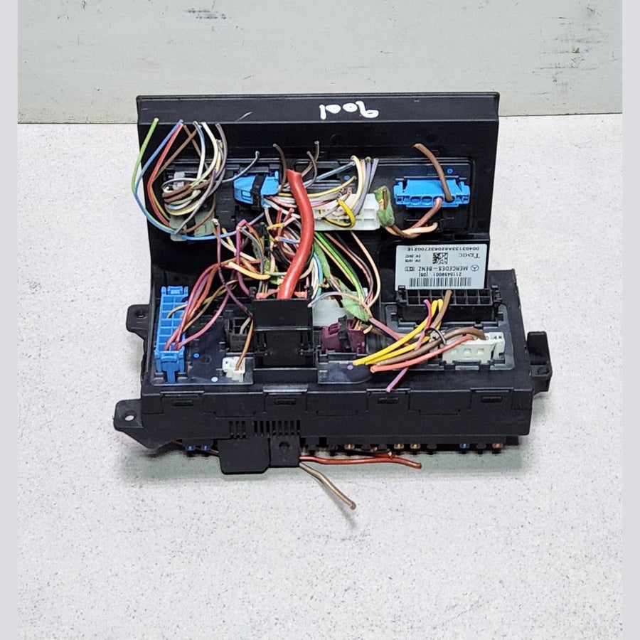 2003-2007 Mercedes-Benz E320 Front Sam Control Unit Fuse Box 2115459001