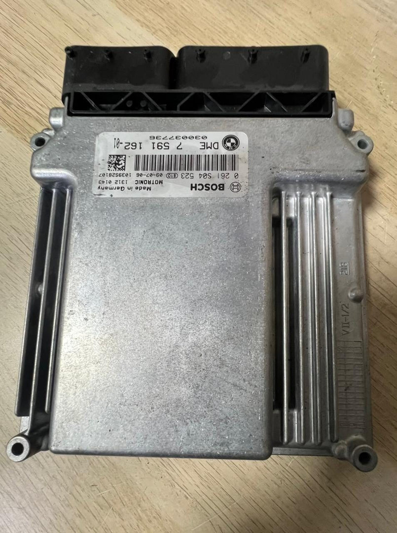 BMW 1' E87 E81 116i and 316i N45 Engine Control Unit 7591162 ECU