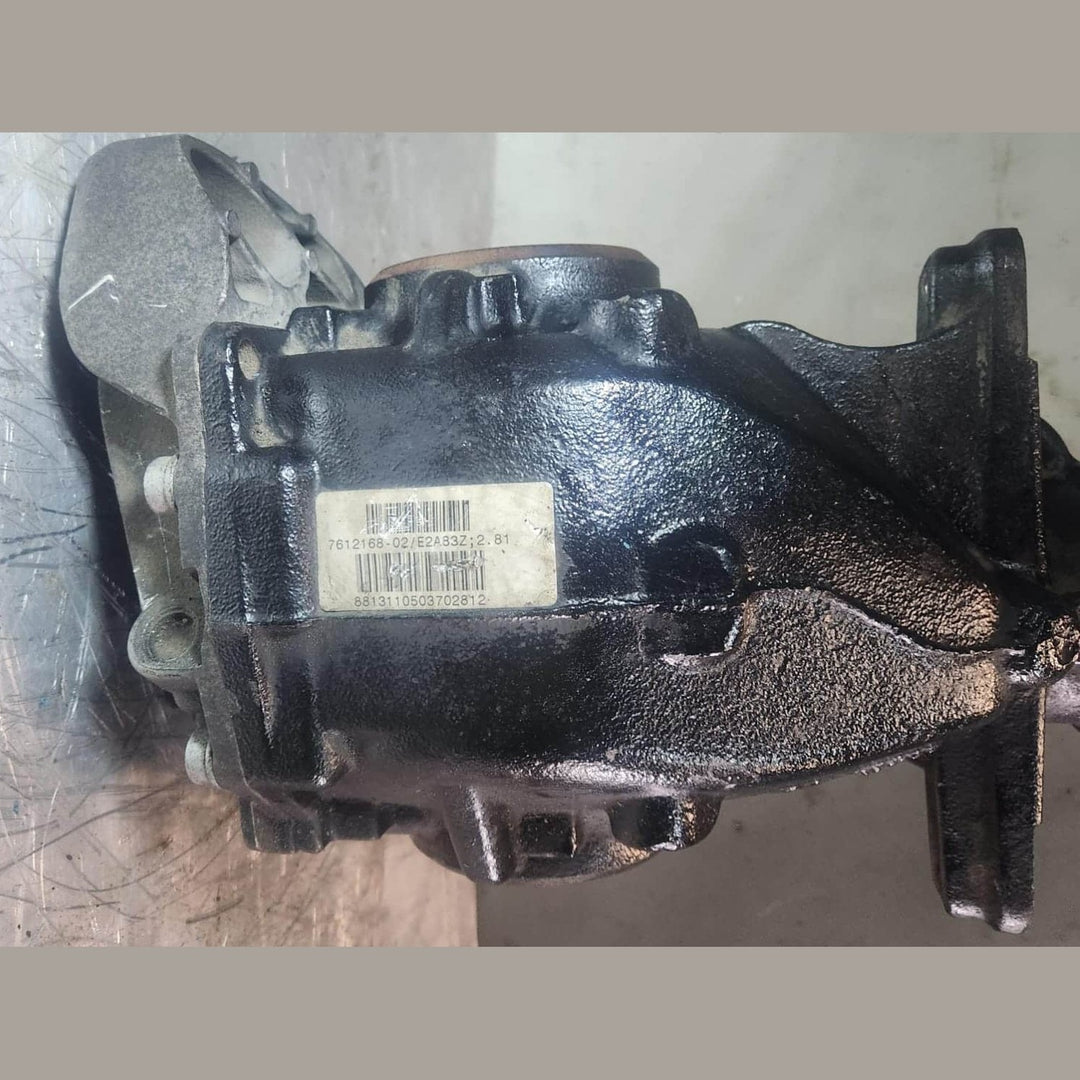 2015-2016 BMW 228i Rear Differential Carrier Assembly 7612168 230i 328i 330 2.81