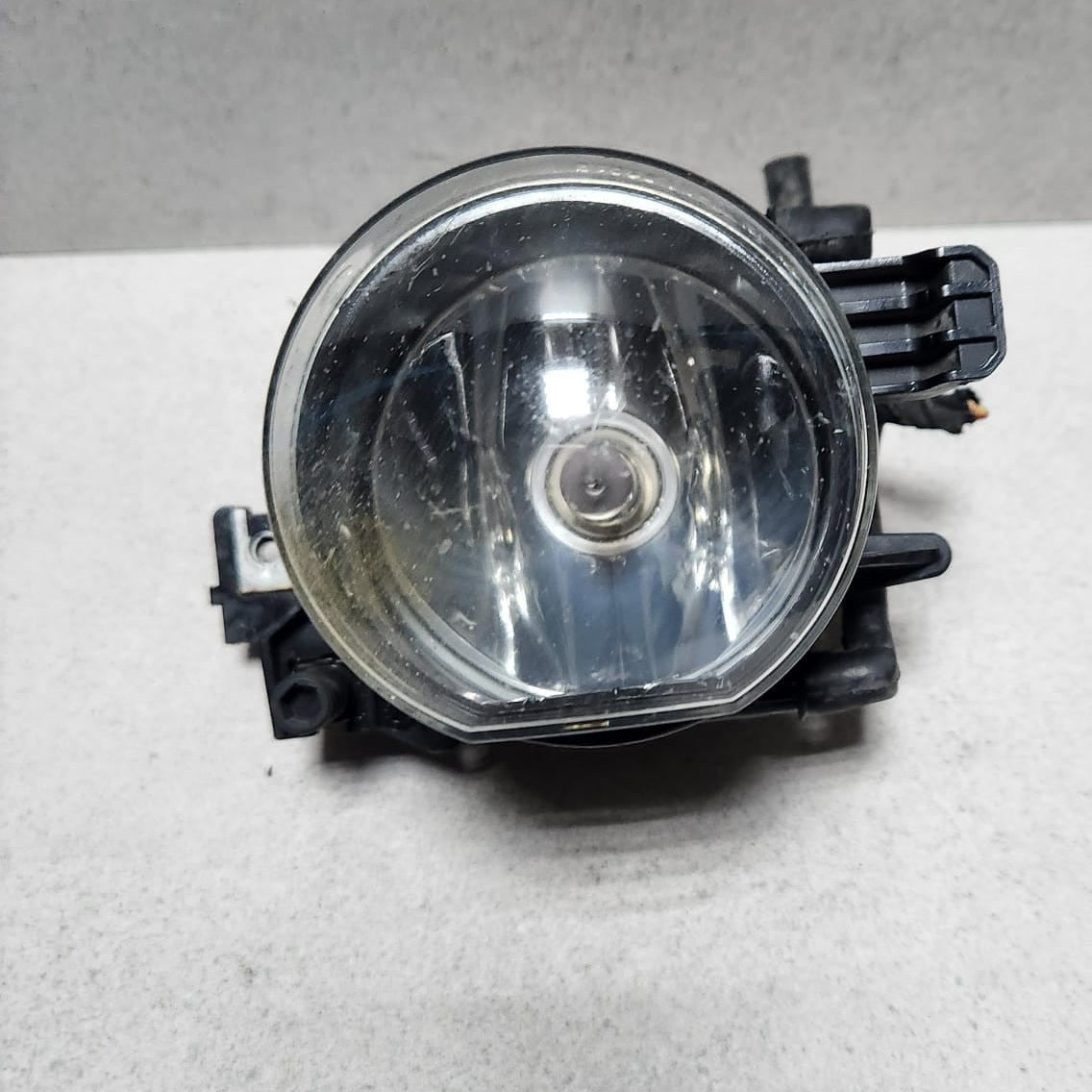 2006-2008 BMW 750i Front Fog Light 6943415 740Li 750i 750Li 760Li and Alpina