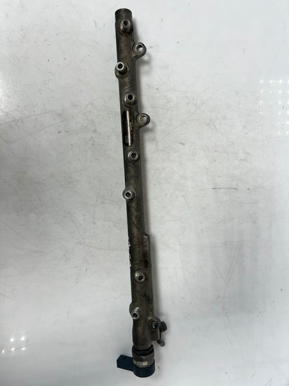 2002-2005 BMW 745i 7 Series E65 E66 E67 E60 E83 X3 Fuel Rail INJECTOR 7795514 