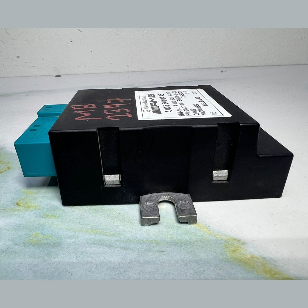 2009 Mercedes-Benz E63 AMG Fuel Pump Control Unit A0355400445 W212 E-Class