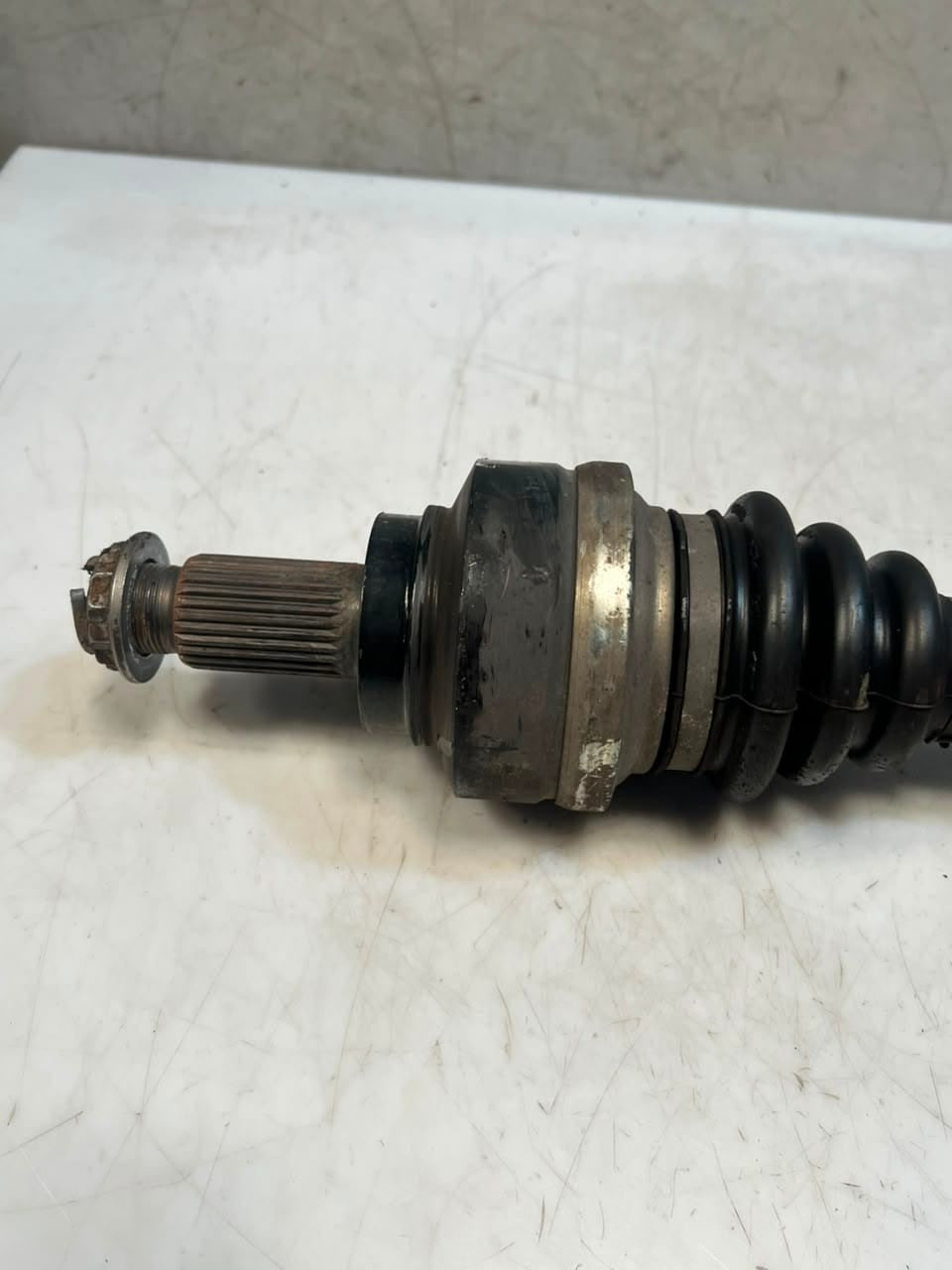 2014 BMW 1 3 Series F20 F21 F22 F23 F30 228i Rear Driveshaft LEFT AXLE 7622853