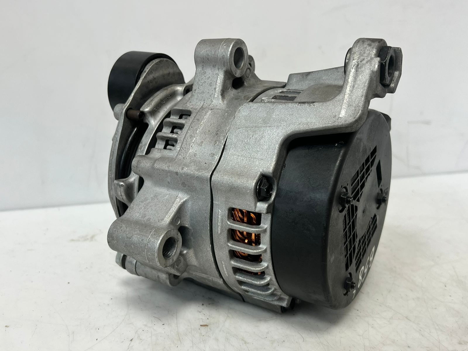 2020-2023 BMW 320i G20 G21 320 330 G01 X3 G02 X4 G05 X5 B48 Alternator 8634167
