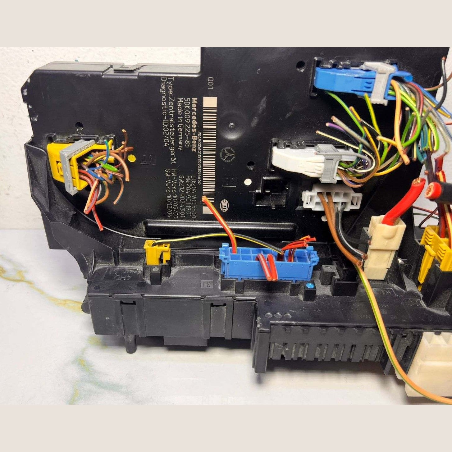 2012-2014 Mercedes-Benz C250 Rear Sam Relay Fuse Box Assy 204 9005601 W204 C-Cla