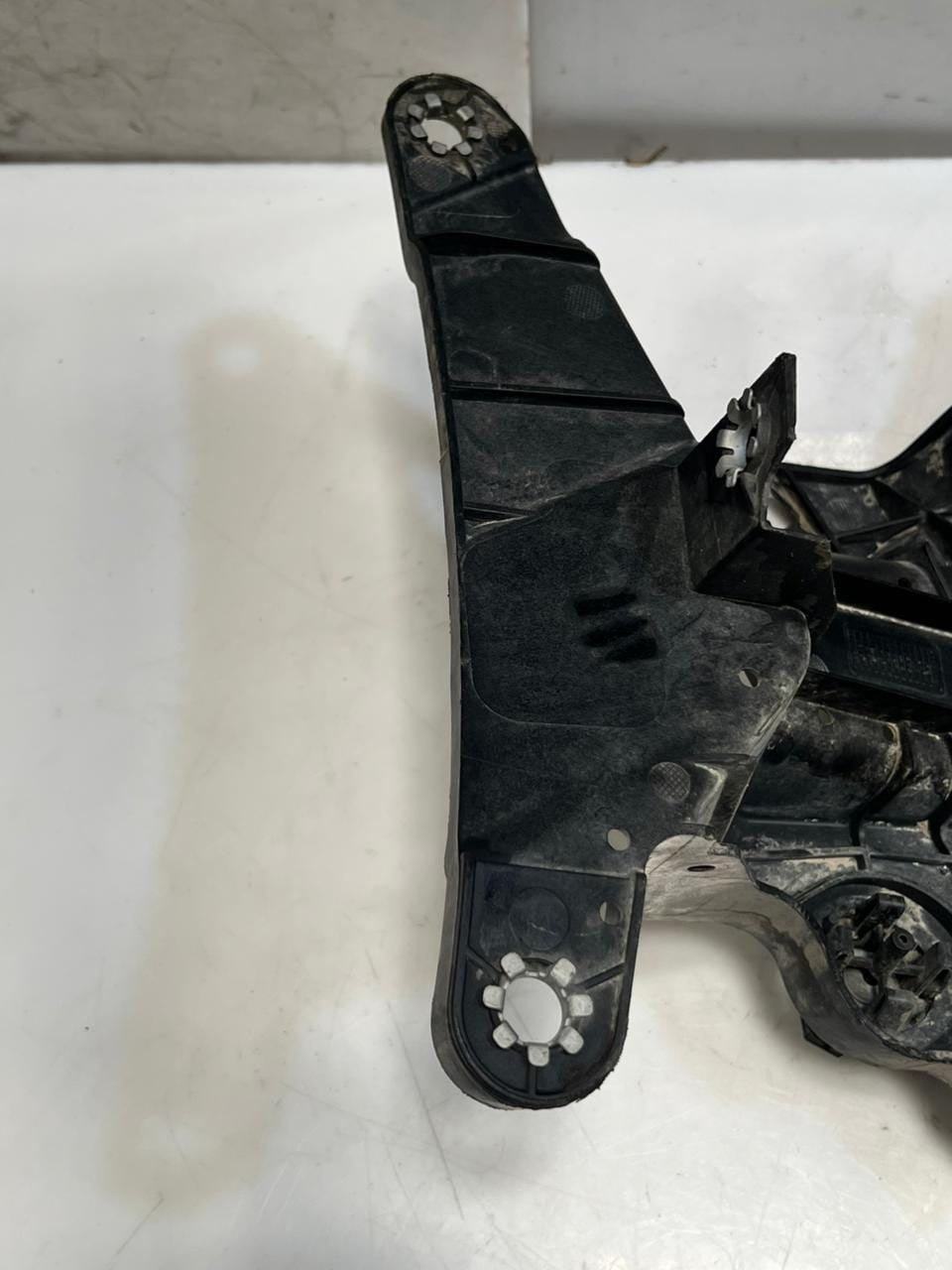 2015 BMW X6 F16 X5 F15 Front Right Fender Bracket WING PANEL HOLDER 7294544