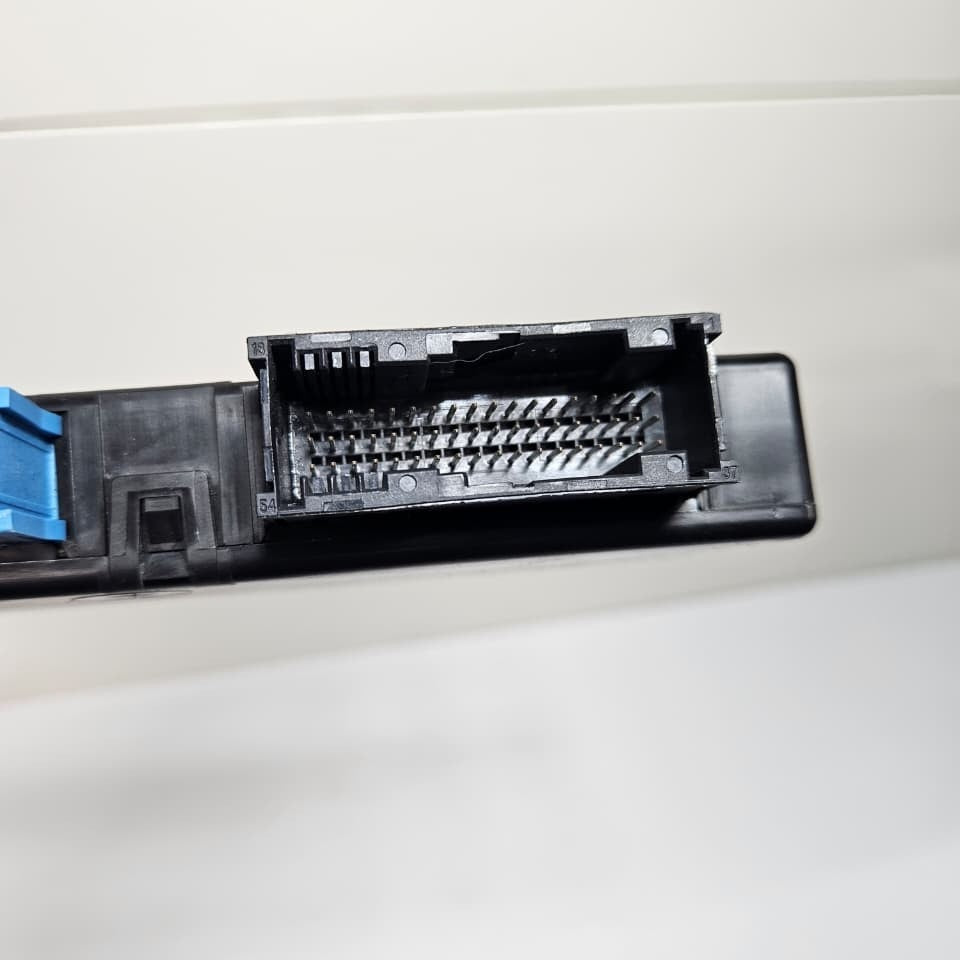 OEM 2011 - 2016 BMW F10 528 535 550 CENTRAL GATEWAY CONTROL MODULE 9321879