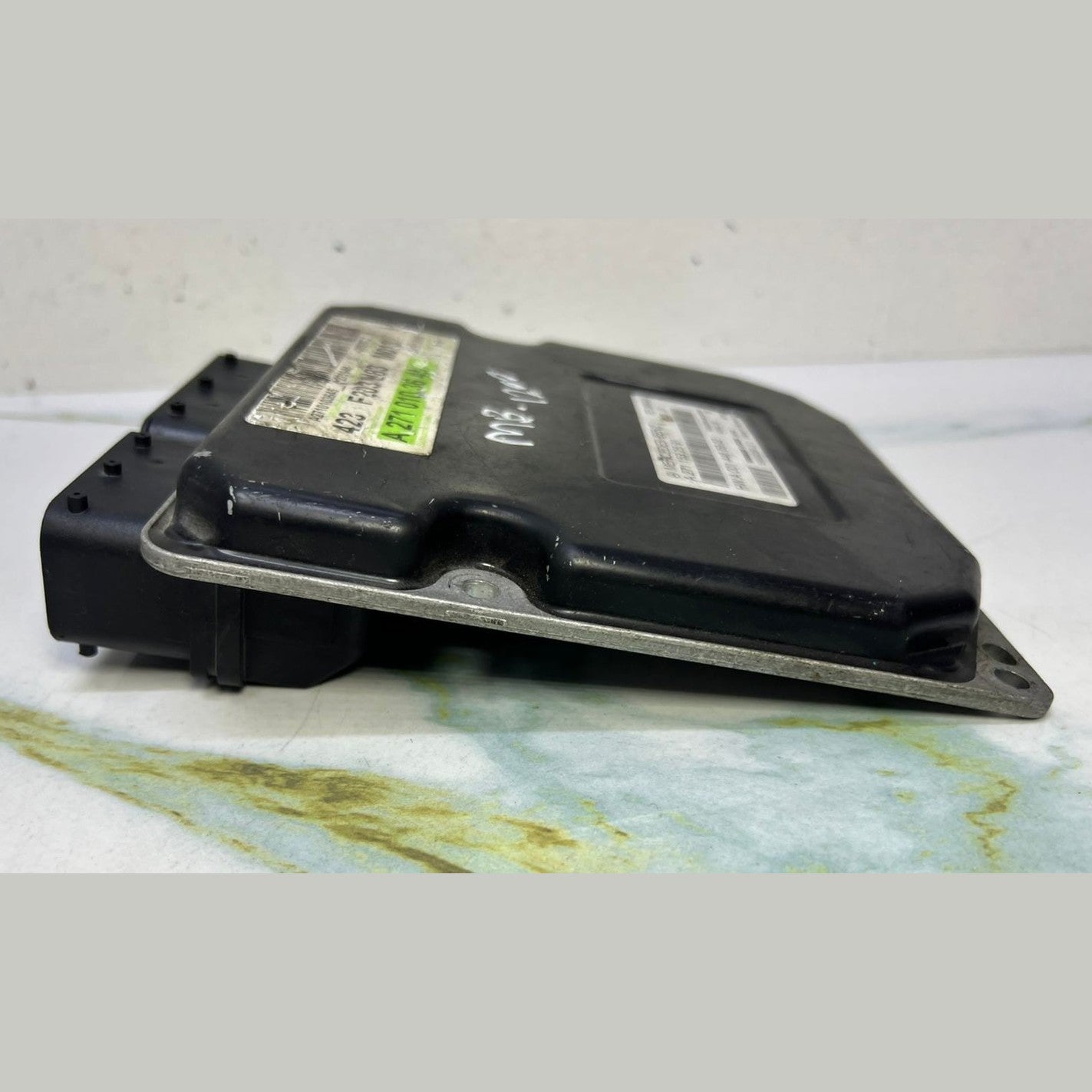 2003-2006 Mercedes Engine Control Unit A2711532591 C-Class W203 