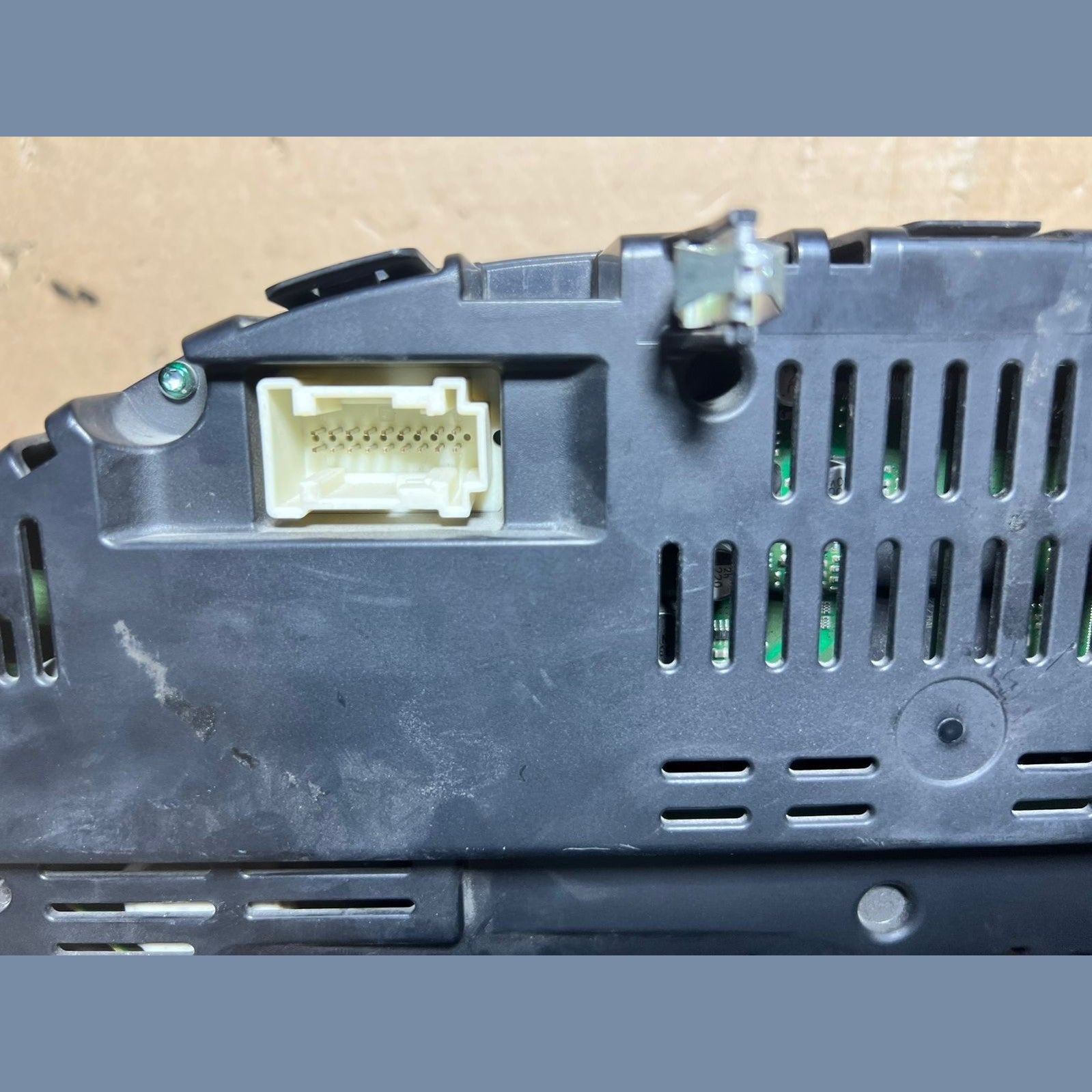 2013-2016 Mercedes-Benz W166 GL Instrument Cluster Speedometer A166 9003106 OEM