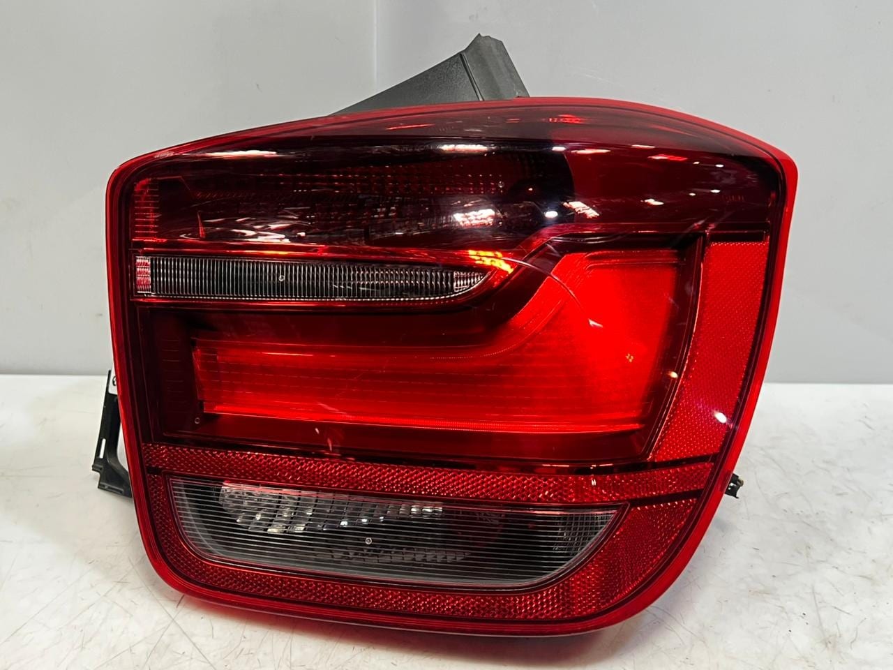 BMW 1 Series  F20 F21 Rear Right OUTER SIDE Rear Tail Light 7241544 OEM