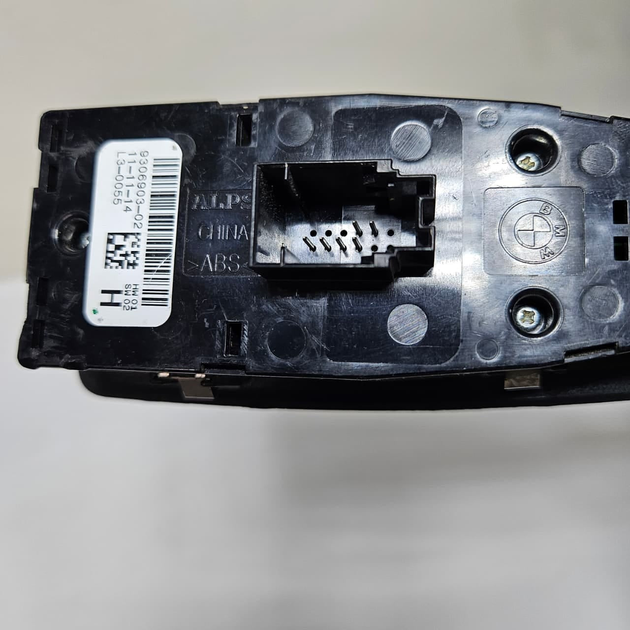 2014-2020 BMW i8 Front Left Door Master Power Window Switch 9306903