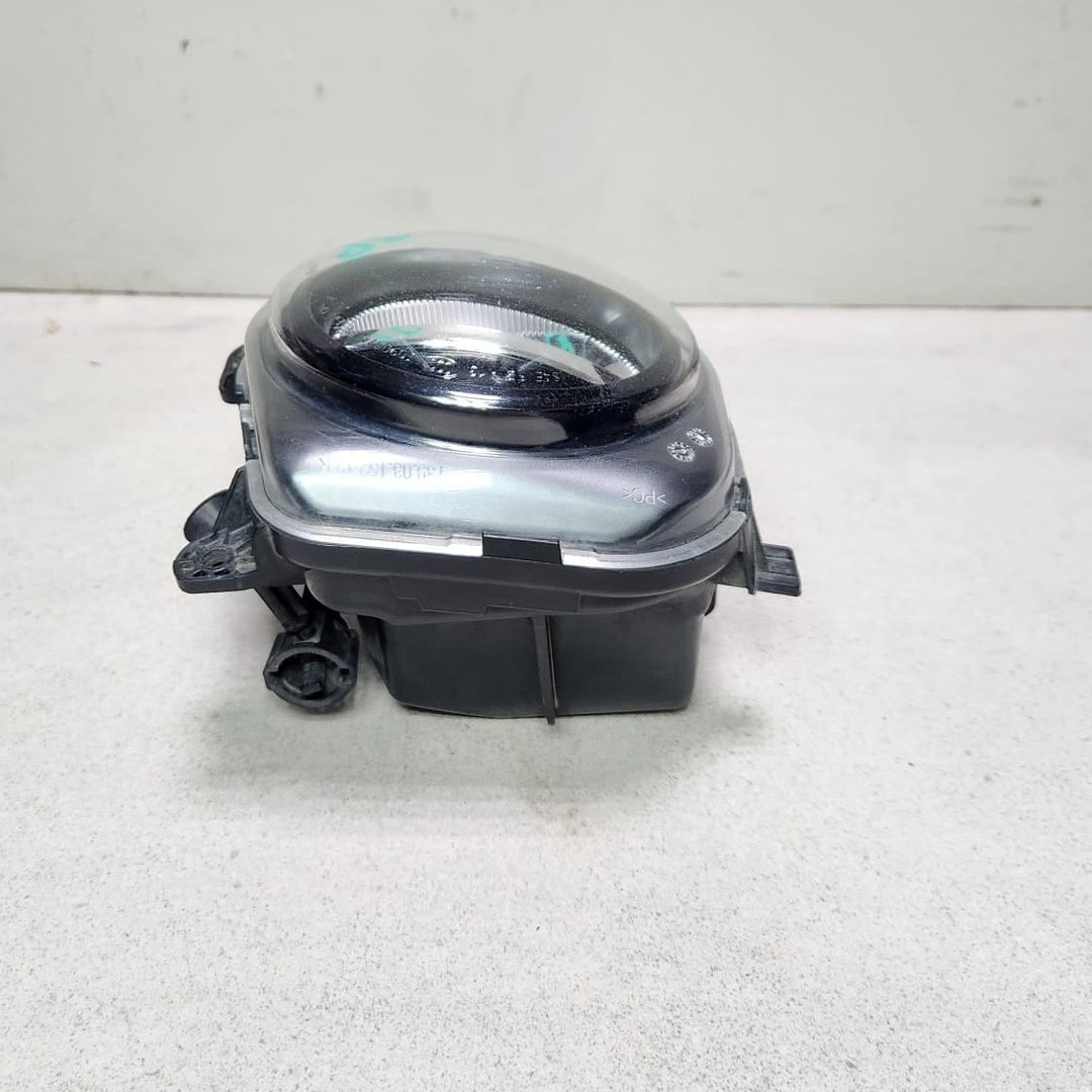 2014-2016 BMW 5 Series F07 F10 F11 528i 535i 550i Front Right Fog Light 7311294 