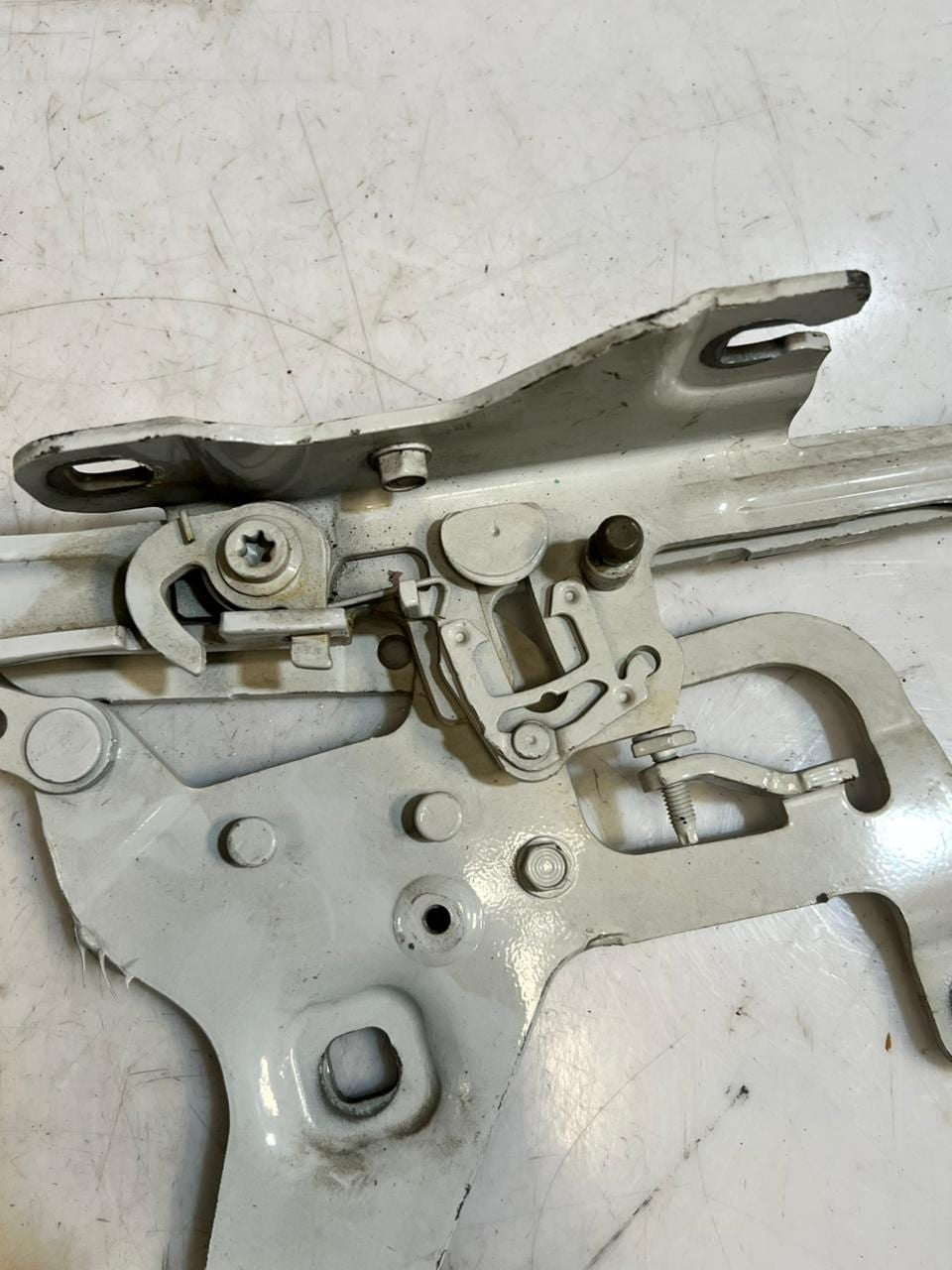 2014-2019 BMW X5 F15 Bonnet Hinge FRONT RIGHT LEFT 4822222 4822221 OEM