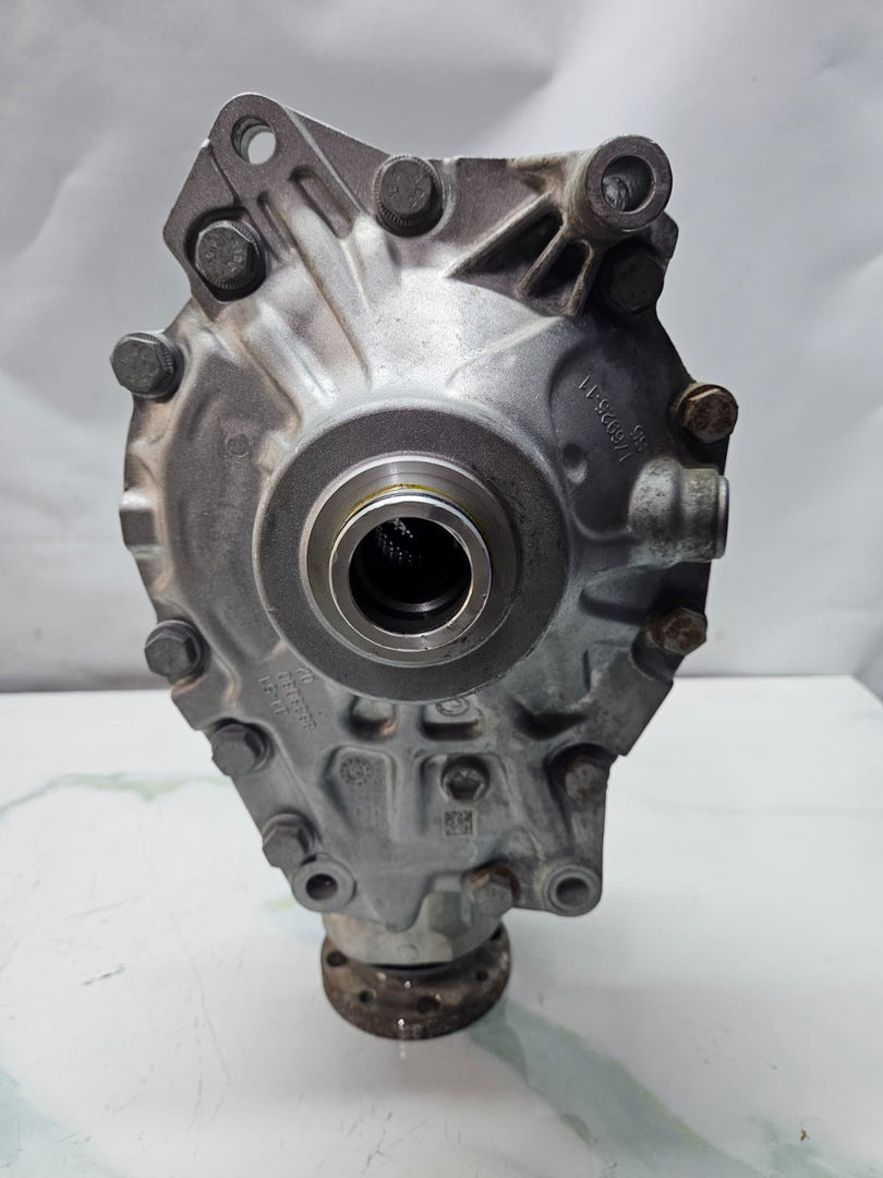 BMW X7 G07 Sport Differential Front Axle Transmission 3.38 Ratio 7934392 OEM