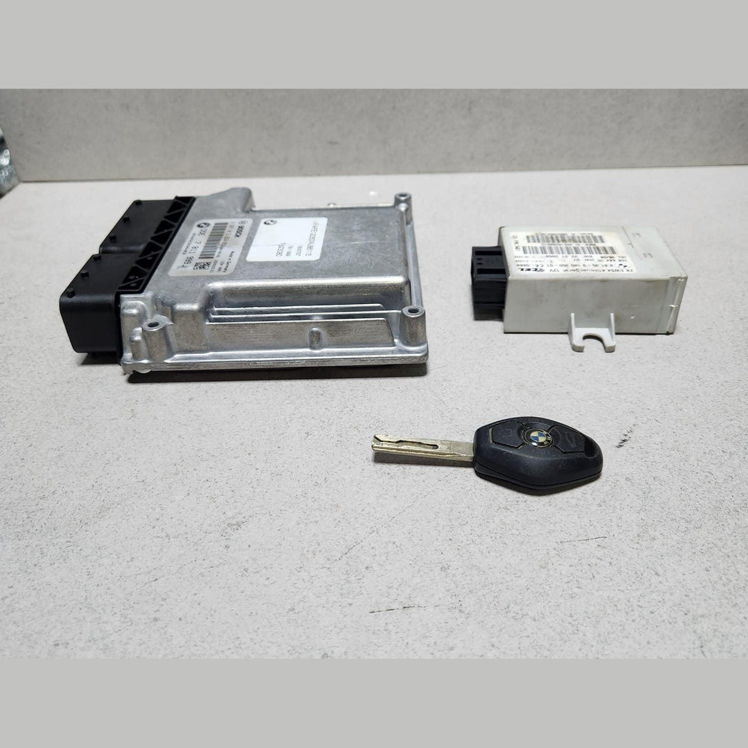 2004-2010 BMW X3 Engine Control Unit 7811999 E83 2.0D ECU SET FOR X3 E83 2.0D 