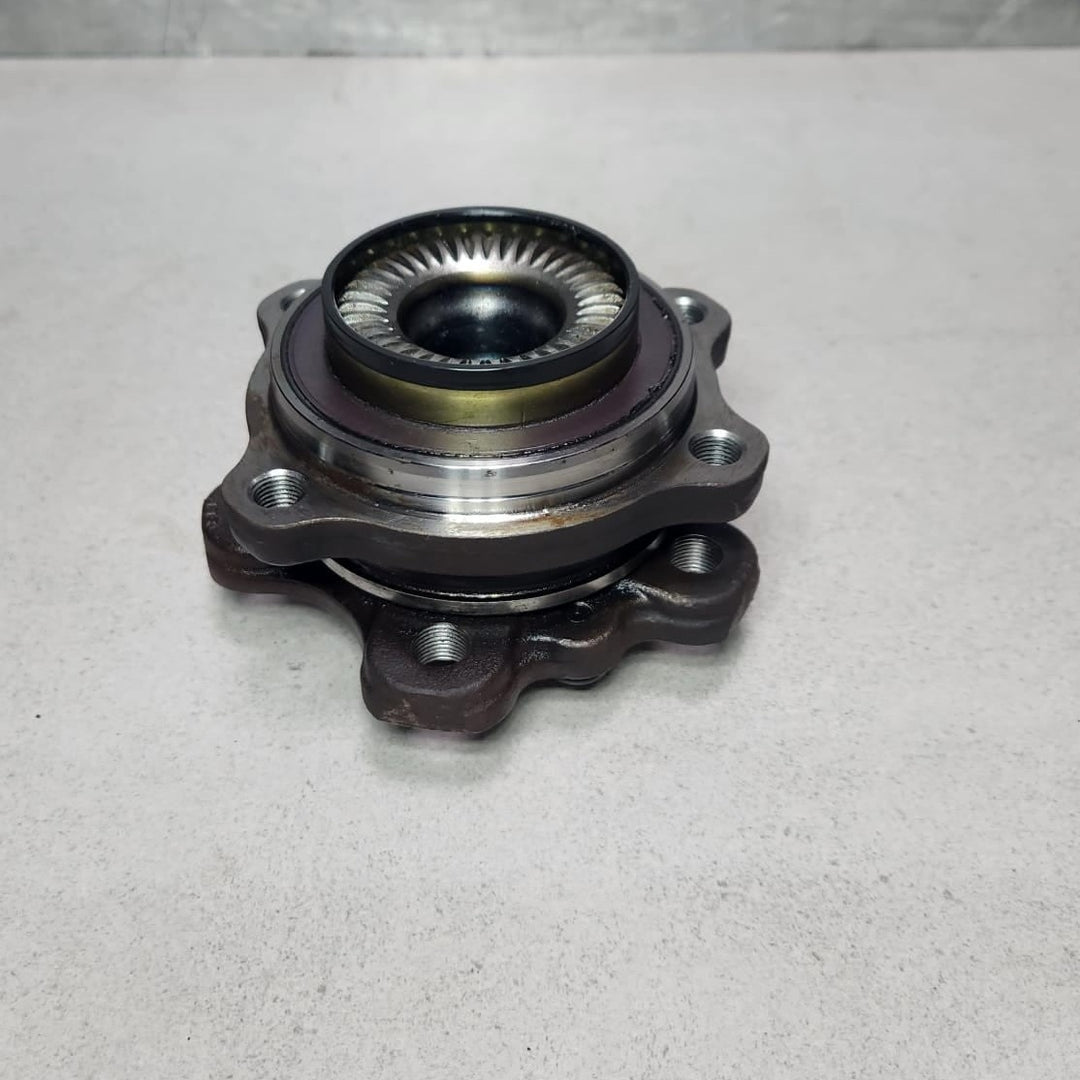 2017 BMW 530i Rear Wheel Hub Bearing 6861140 5 Series G30 G31 7 Series G11 G12