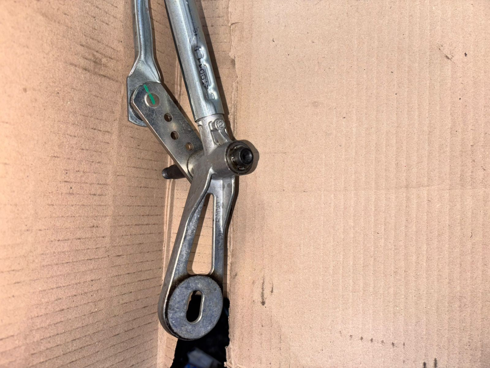 BMW G30 G31 2018  Wischermotor vorne wiper motor 9851351 LHD