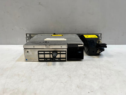 BMW  7 Series E65 E66 Radio Cd Player Dvd Player Navigation SYSTEM 6935623