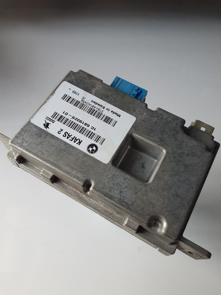 2013-2015 BMW X4 F26 750Li Camera Control Module 6819329  