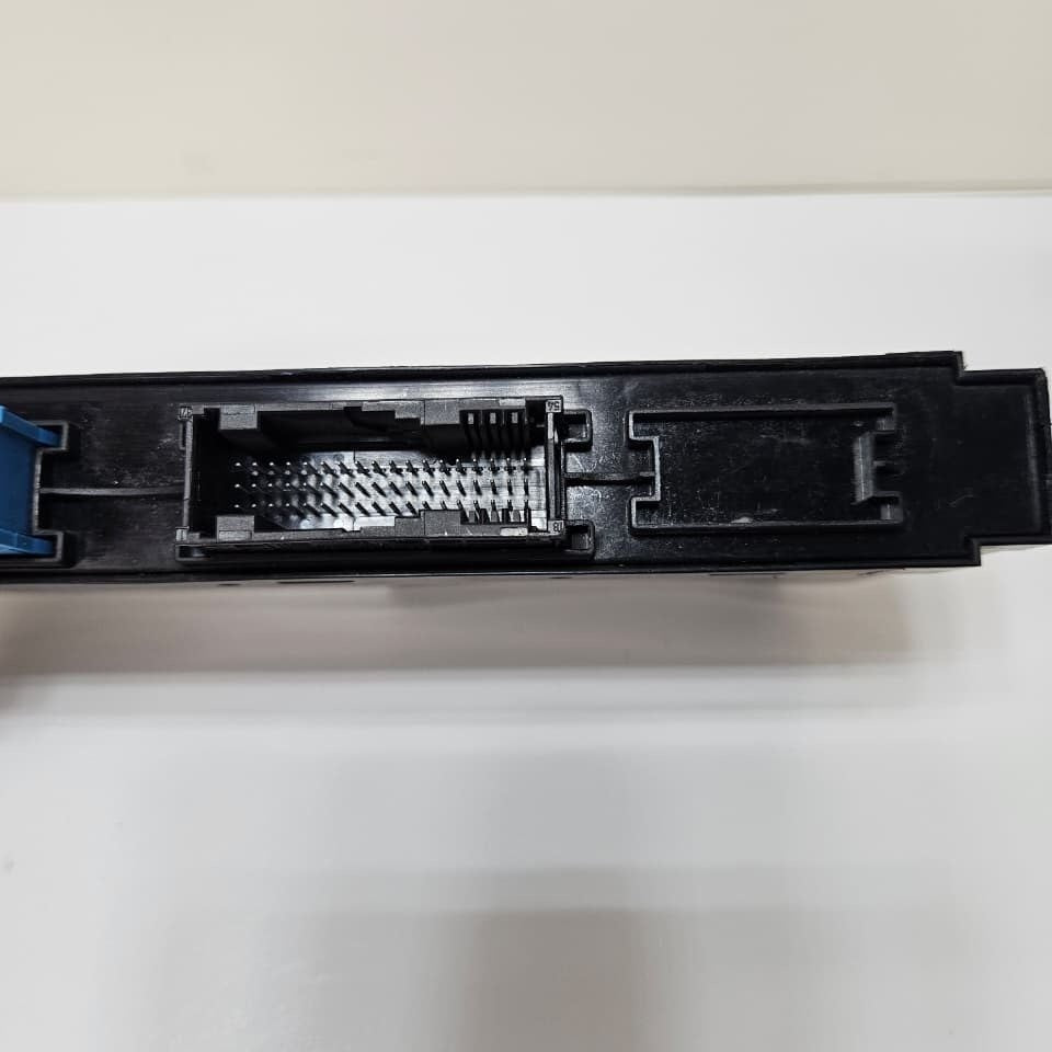 2011 BMW 535i 650i 528i Junction Box Electronics V6 9353417 OEM