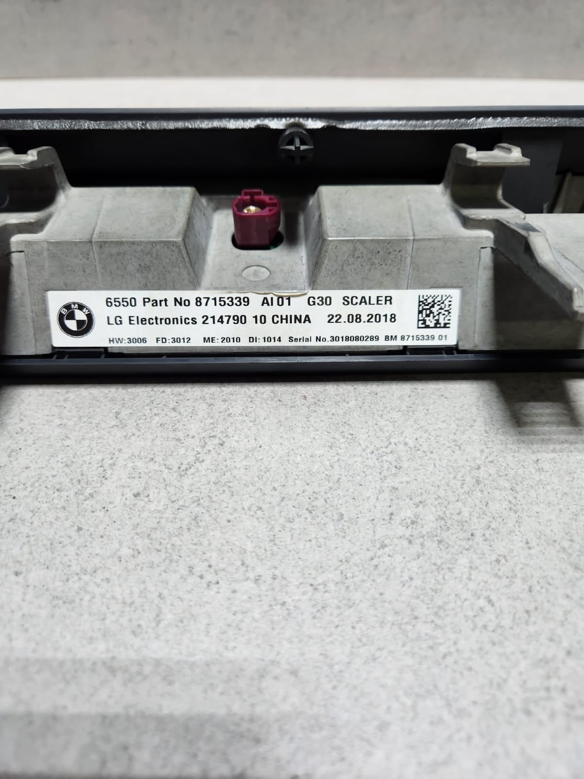 2017-2023 BMW M5 Central Information Display 8715339 5 Series G30 G31 and F90 M5