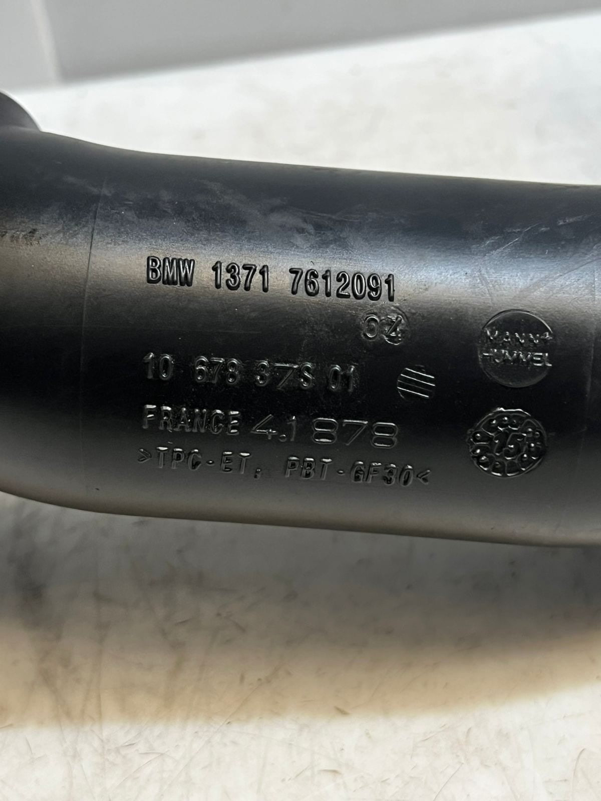 2011-16 BMW 528i 5' F10 F11 Turbo Intercooler Charge Air Intake Pipe 7612091 OEM
