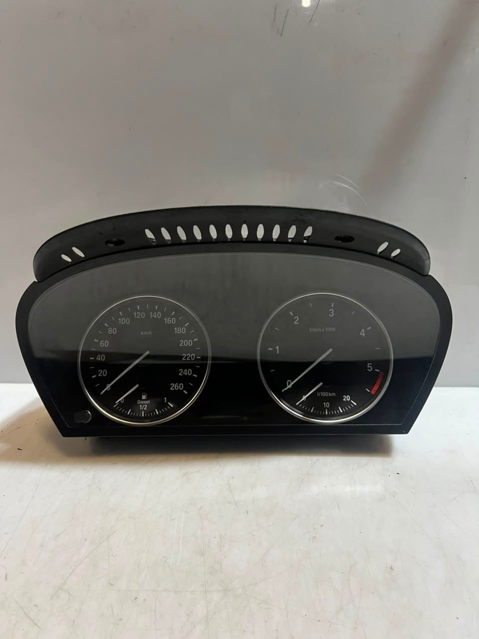 2009-2011 BMW X5 E70 3.0D and 3.5D Speedometer Instrument Cluster 9195690 OEM