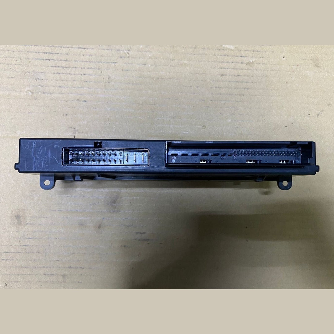 2011-2017 BMW X3 Body Control Module Junction Box 9305712 X3 F25 and X4 F26