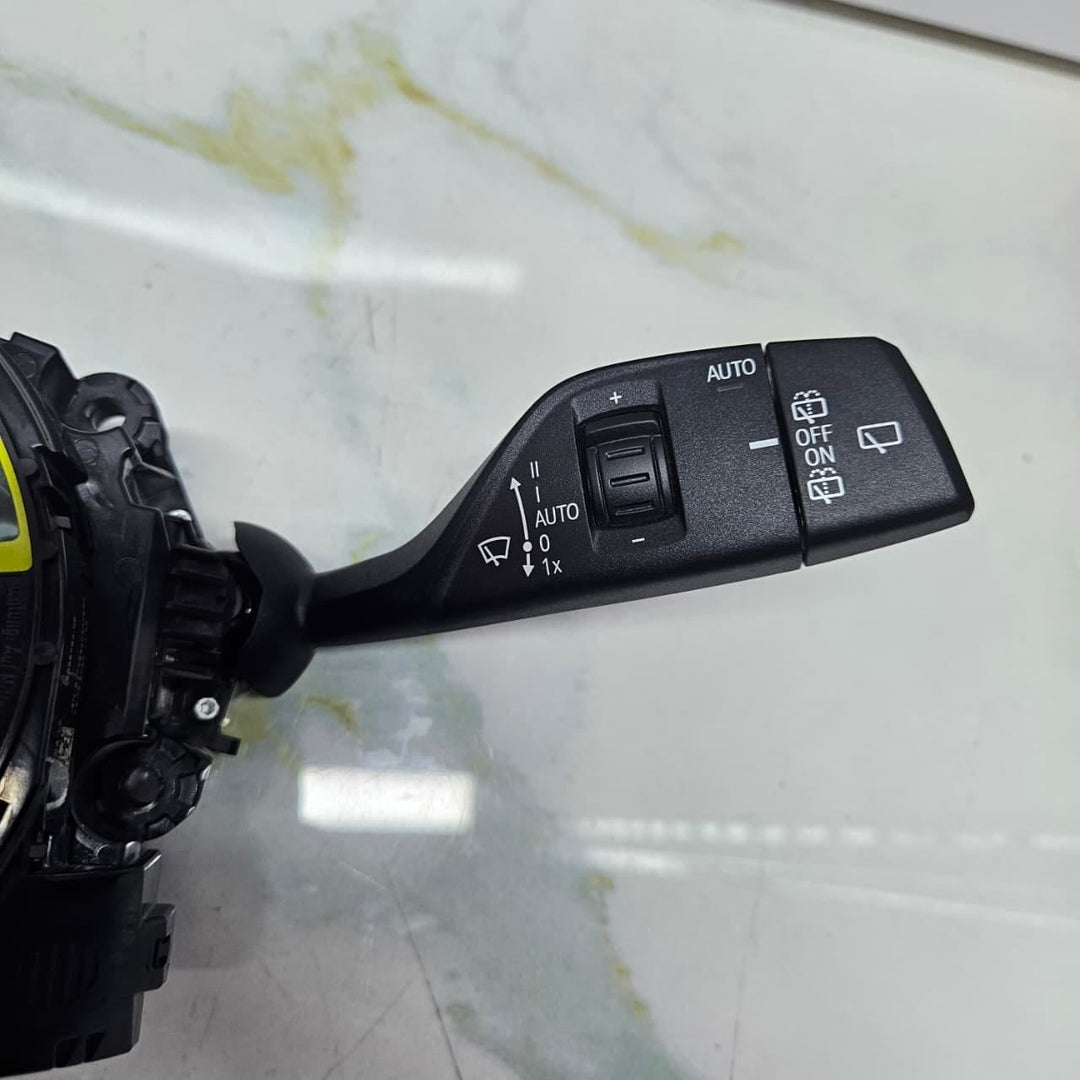 Genuine 2017 BMW X40 G31 G01 G08 Switch Cluster Steering Column 5A32038 New
