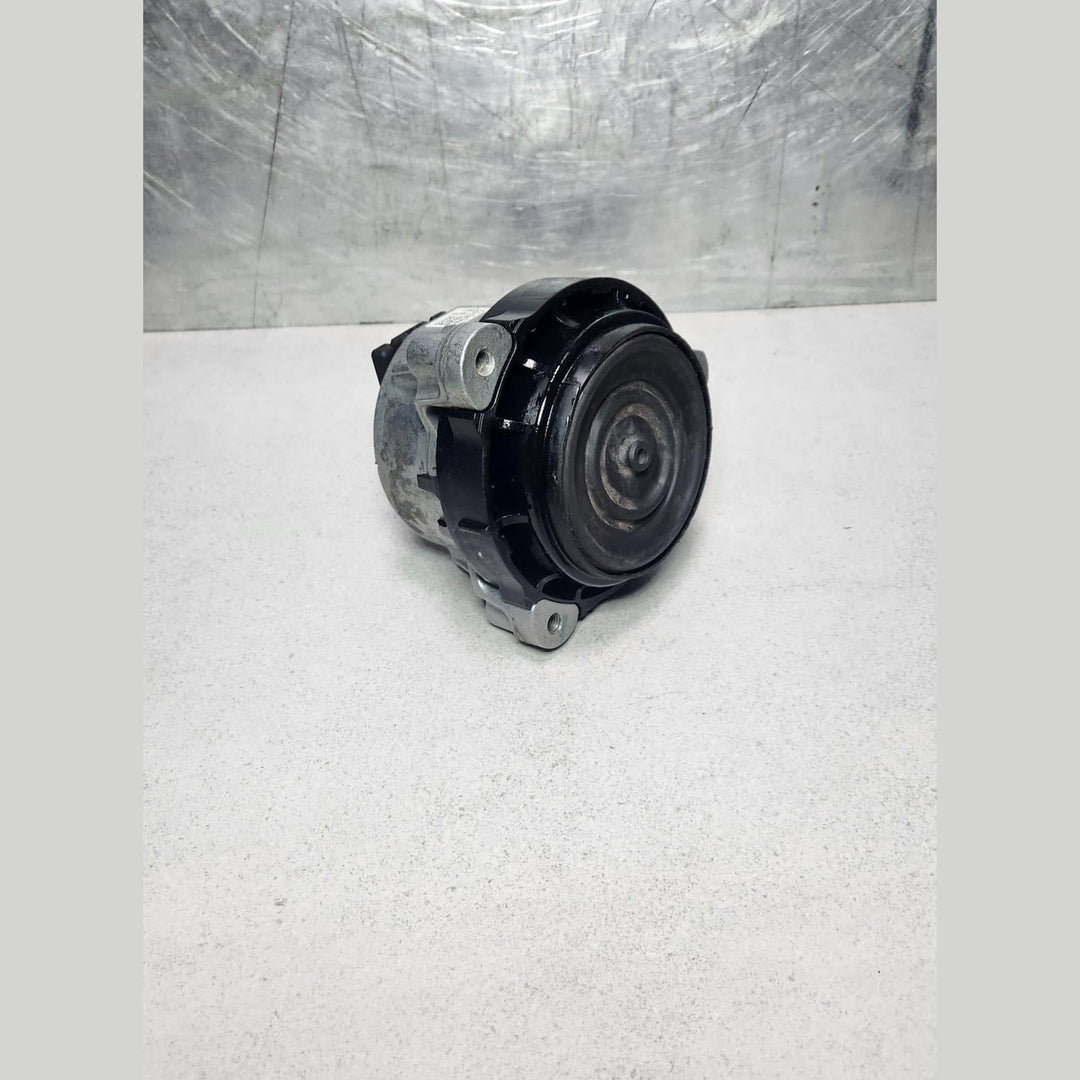 2016-2023 BMW G20 330I Engine Mount Left 9488383 X3 G01 X4 G02 5 Series G30 G31