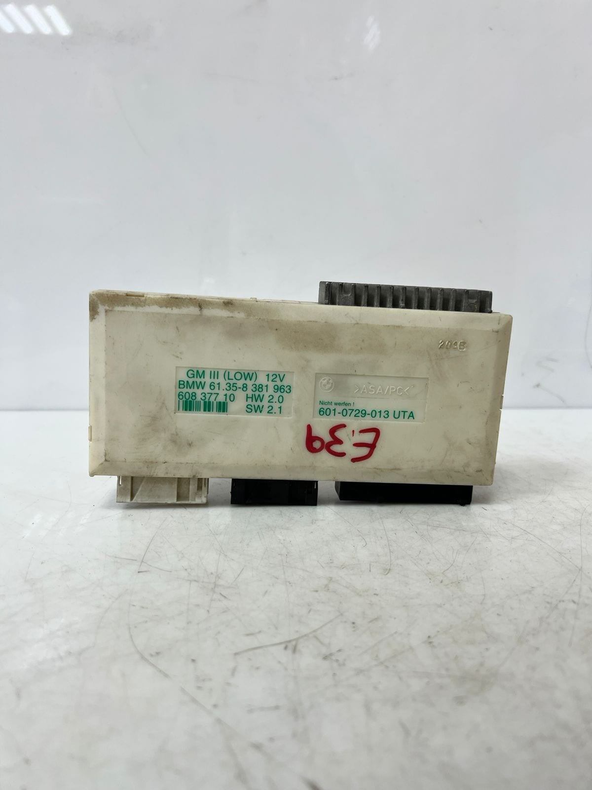 BMW 5 Series E39 GM III Body Control Module BCM 8381963 OEM
