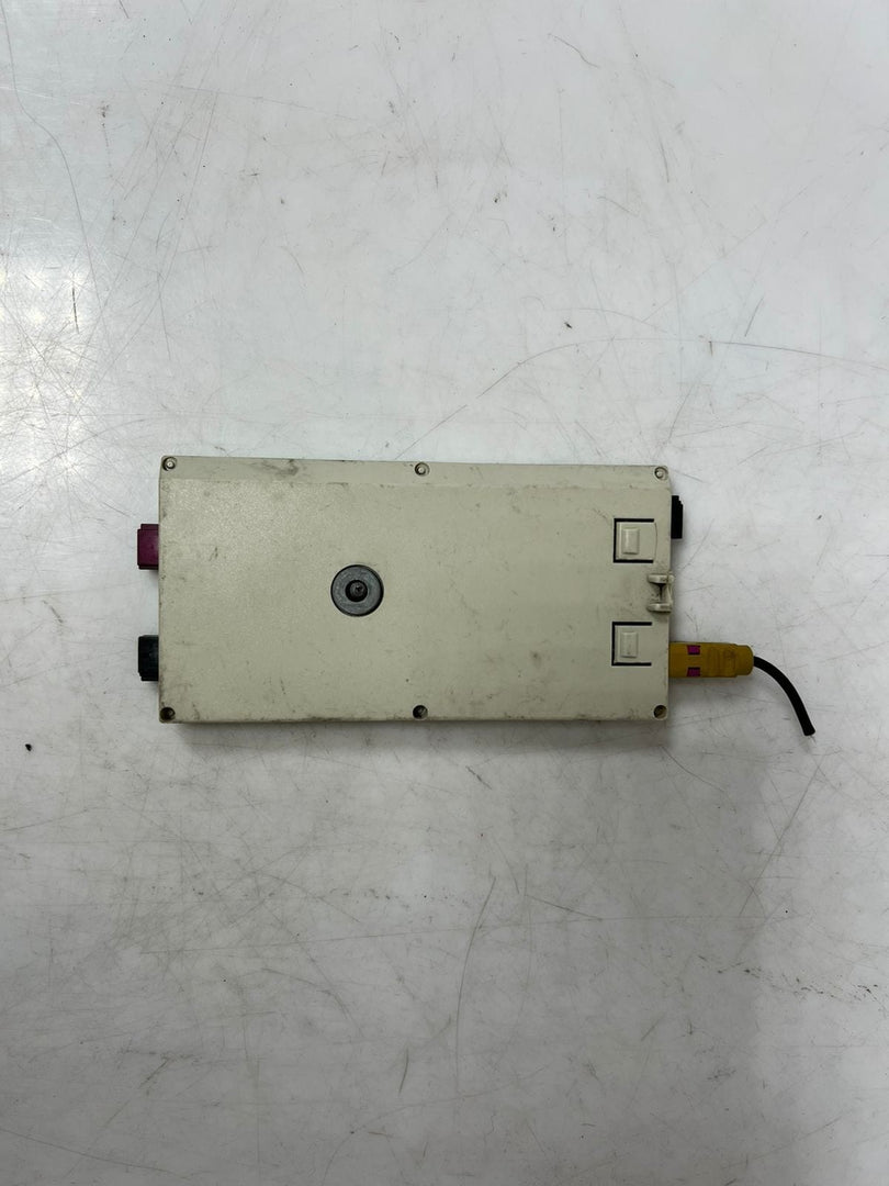 2004-2010 BMW X3 E83 Radio signal reception Antenna Amplifier 3452097 OEM