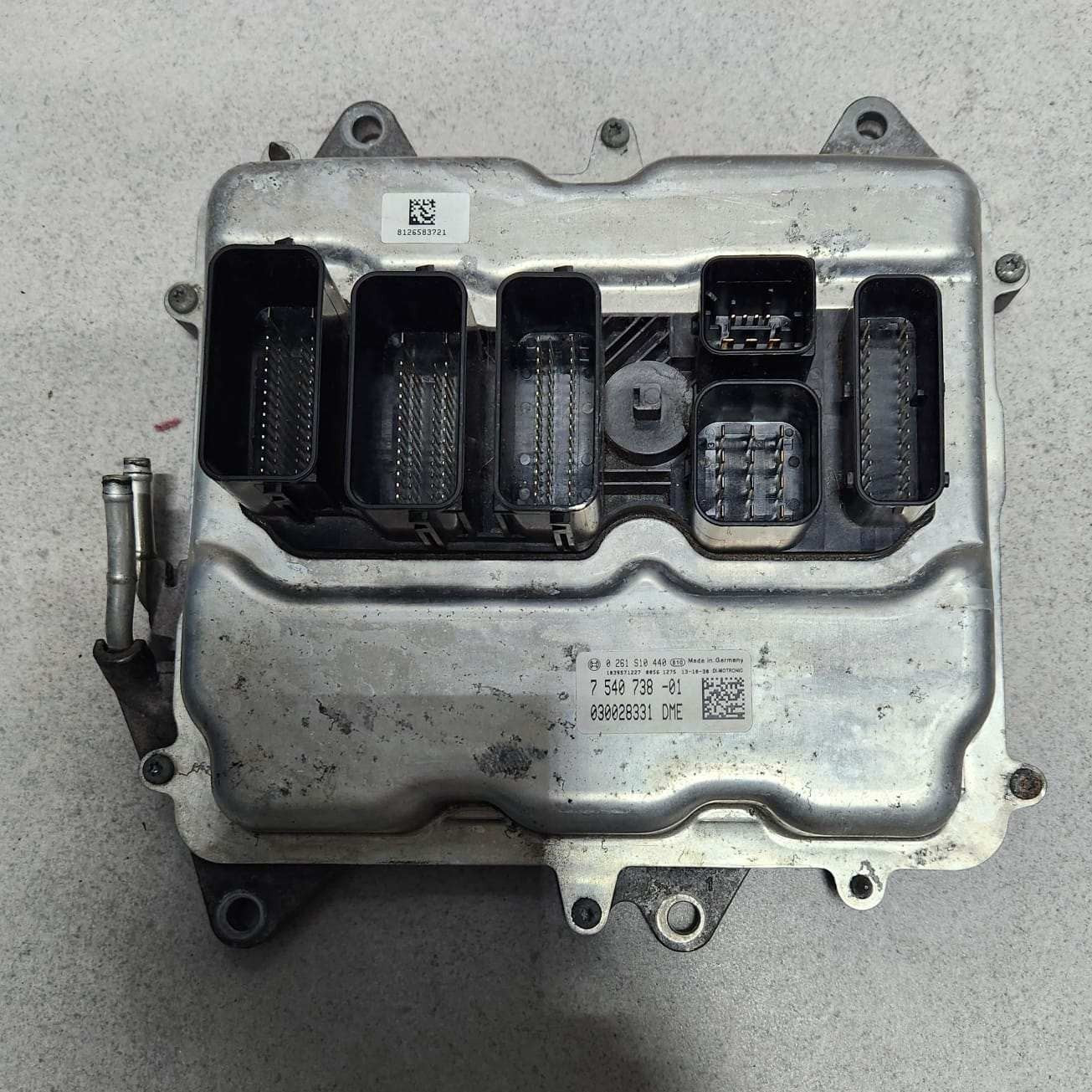 2014-2016 BMW 550i Engine Control Unit 7540738 650i 550i GT 4.4 N63