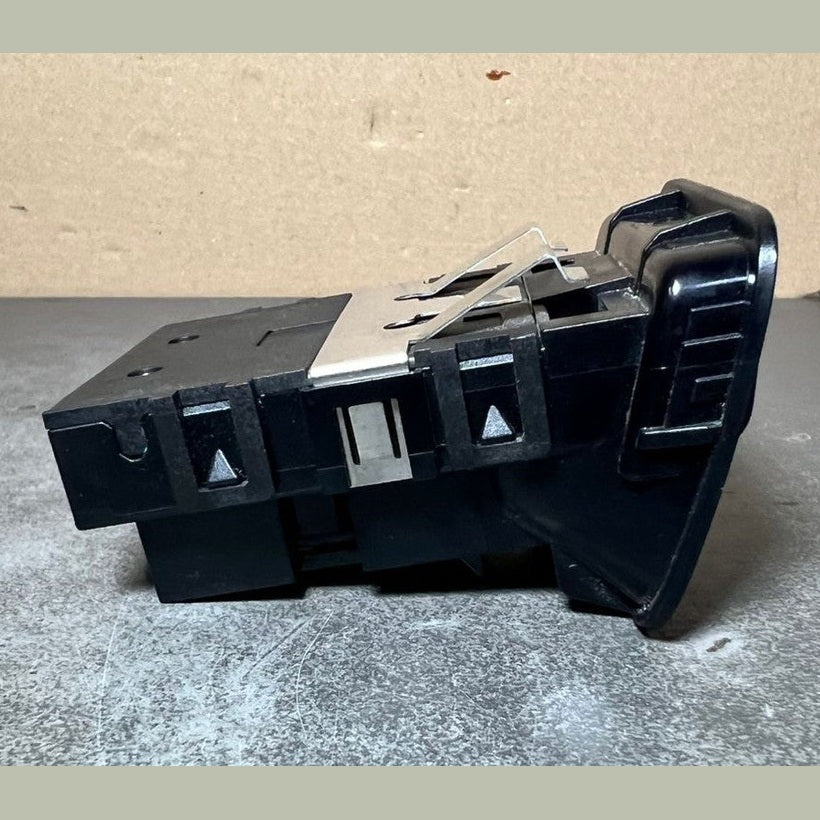 14-18 Mercedes W246 B-Class / CLA Parking Brake Control Switch A246 9050451 OEM