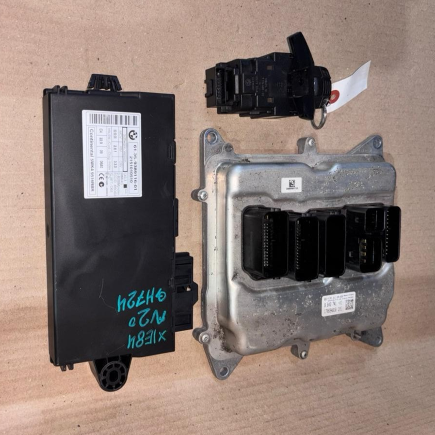 BMW X1 E89 Z4 PETROL N20 ENGINE CONTROL ECU DME MODULE SET 8643741