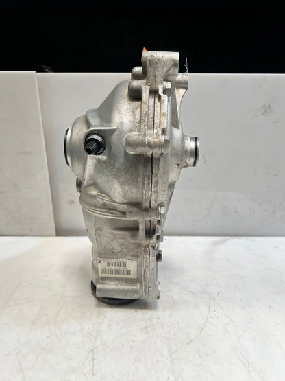 BMW E70 X5M and E71 X6M 4.4 V8 Front Differential Carrier 3.91 Ratio 7602072 OEM