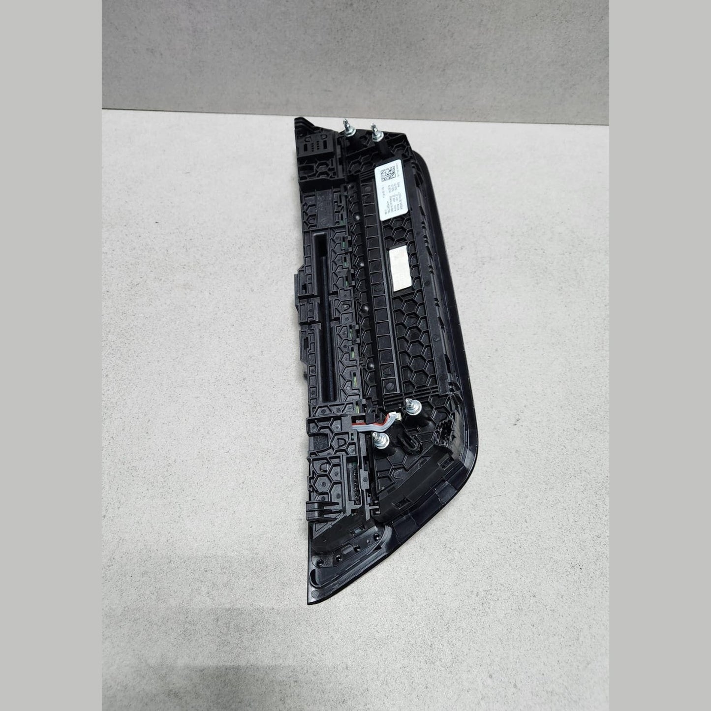 2019-2020 BMW 530e Climate Control And Audio Control Panel 7947859
